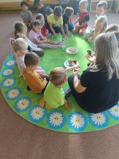 15. 9. Pan Jablíčko